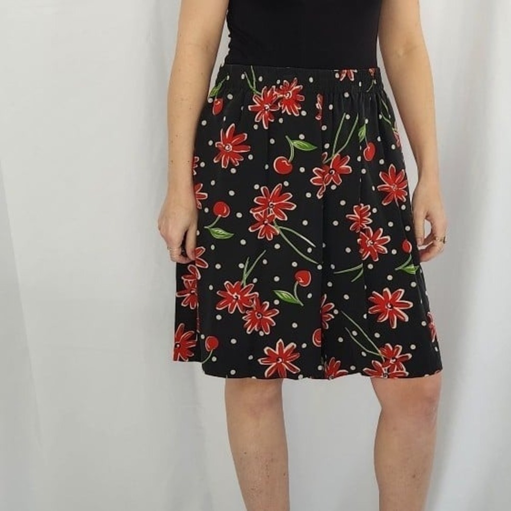 Vintage IB Diffusion Black Floral & Cherry Shorts